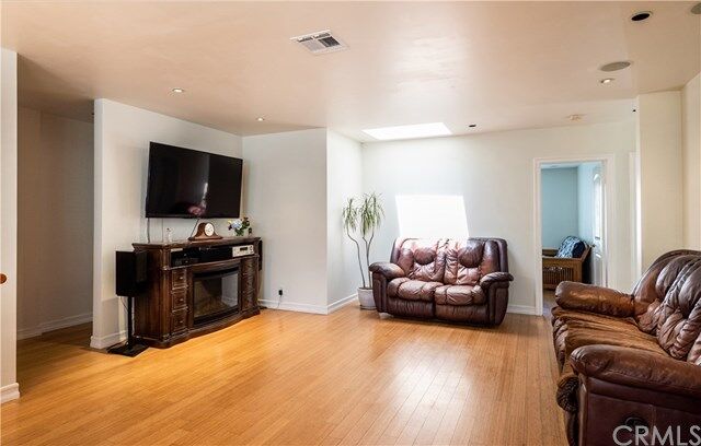 Property Photo: 2521 Armour Lane CA 90278