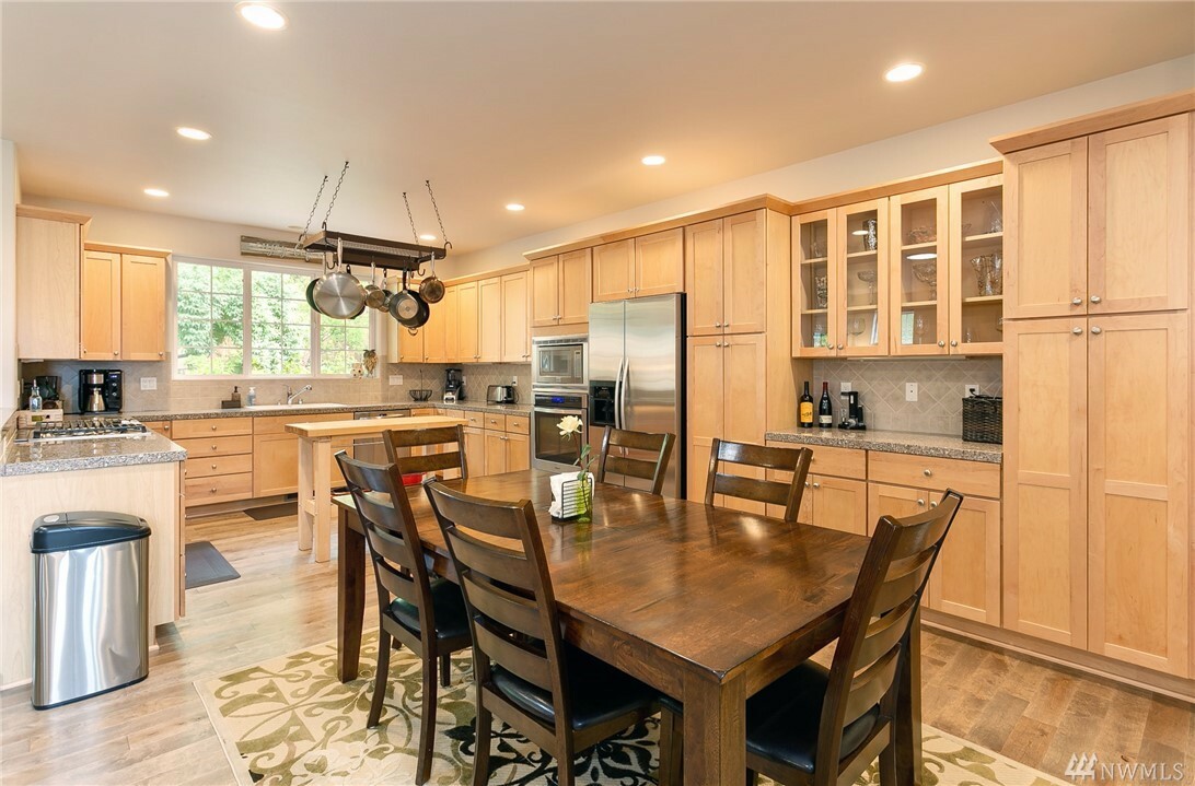 Property Photo: 4420 Marionberry Ct WA 98229