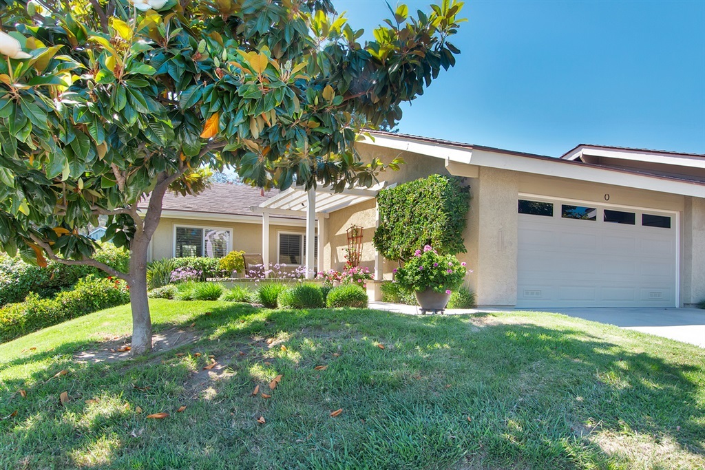 Property Photo: 2050 Caminito Circulo Norte CA 92037