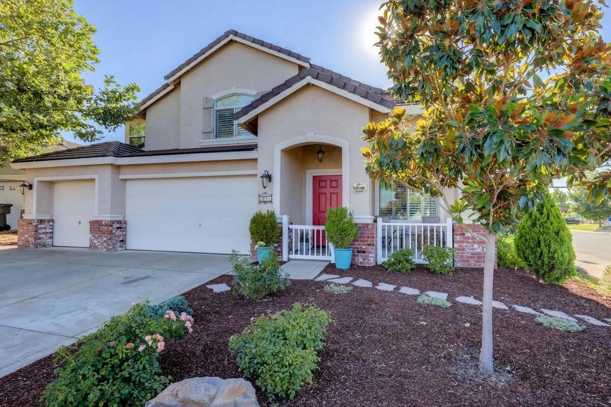 Property Photo: 2011 Taft Court CA 95765