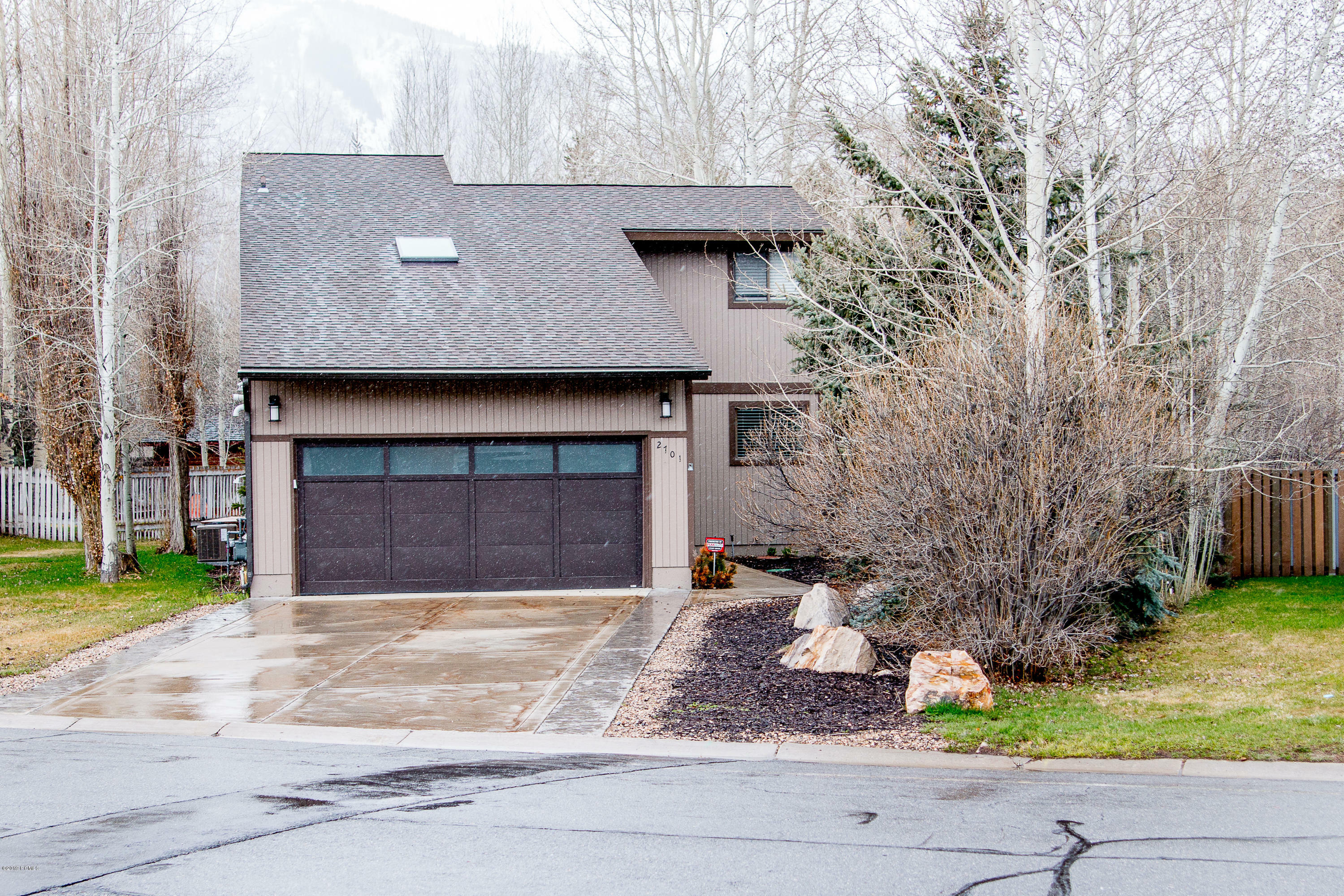 Property Photo: 2701 Lucky John Drive UT 84060