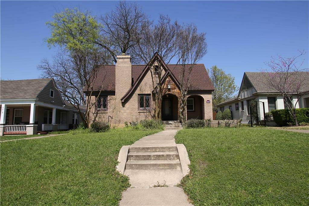 Property Photo: 5219 Vanderbilt Avenue TX 75206