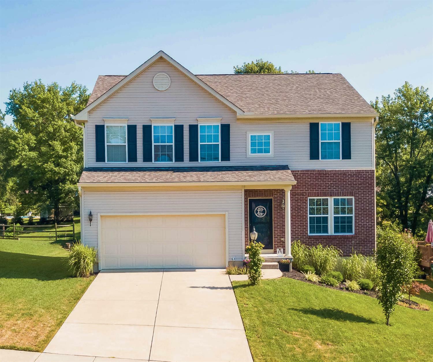 Property Photo: 5442 Gwendolyn Ridge OH 45238