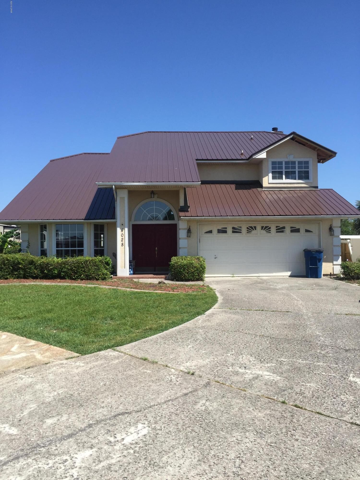 Property Photo: 4028 Mary Louise Drive FL 32405