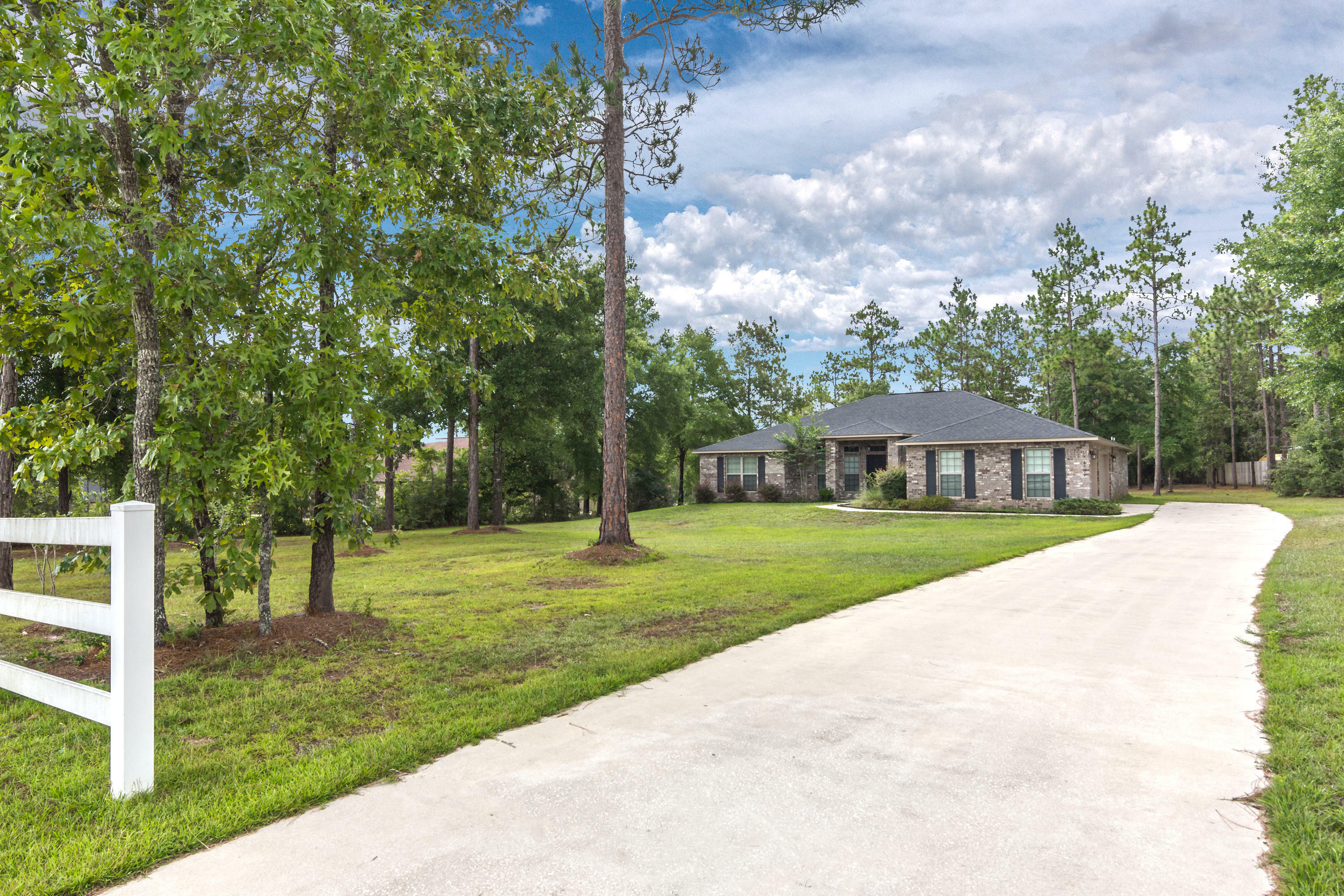 Property Photo:  6501 Welannee Boulevard  FL 32567 