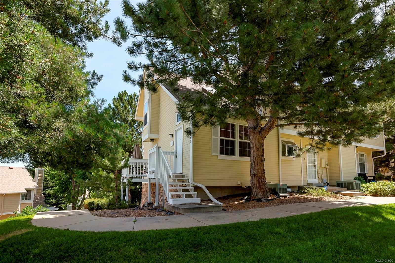 Property Photo:  4030 S Richfield Way  CO 80013 