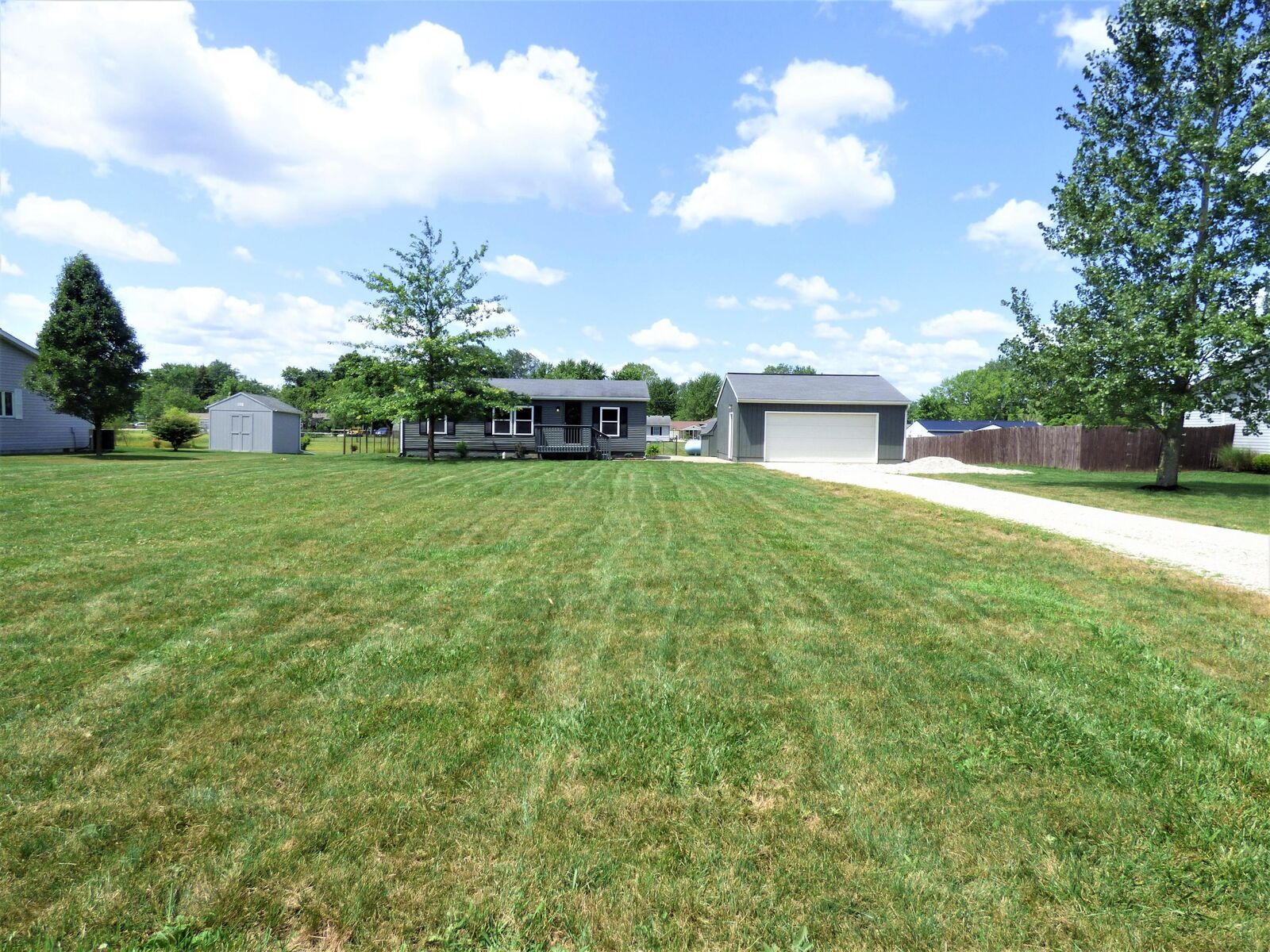 Property Photo:  2473 Pole Lane Road  OH 43302
