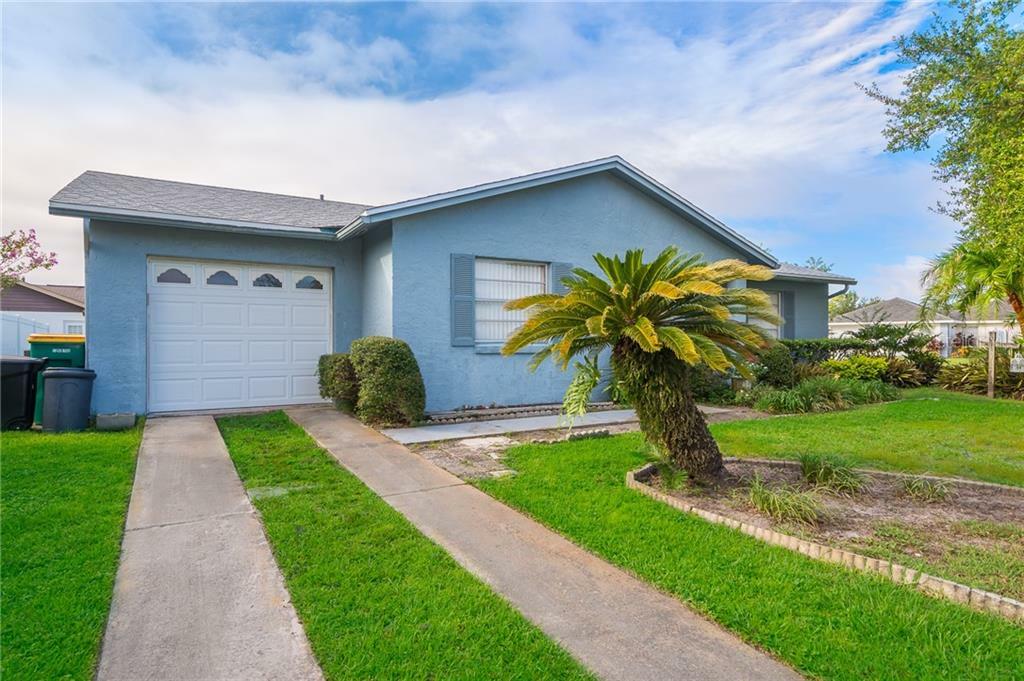 Property Photo:  320 N Gait Court  FL 34743 