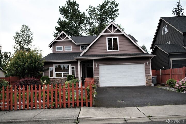 Property Photo: 16239 114th Ave SE WA 98055