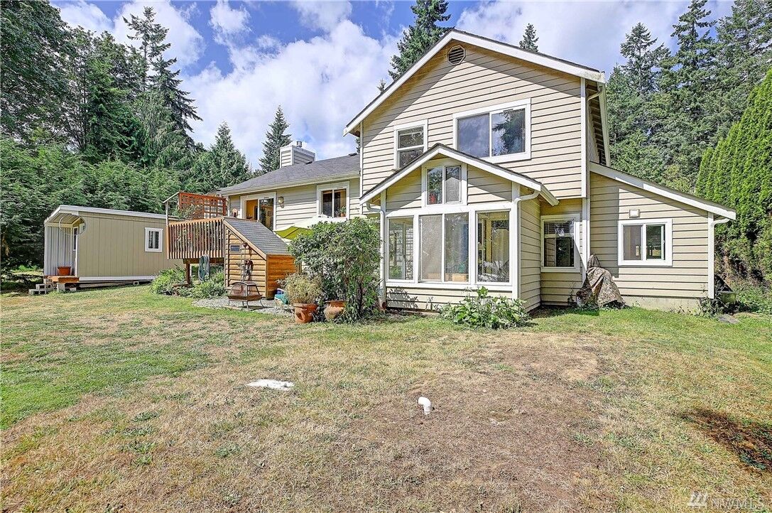 Property Photo:  1415 Abbey Lane  WA 98282 