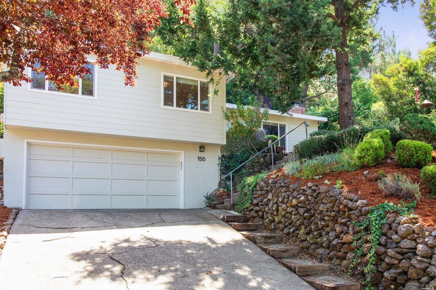 Property Photo:  150 Glen Park Avenue  CA 94901 