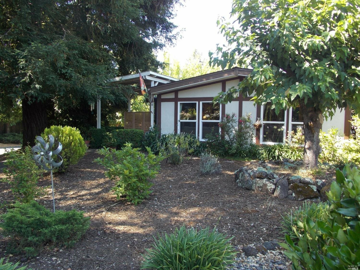 Property Photo:  174 Mossbridge Court  CA 95409 