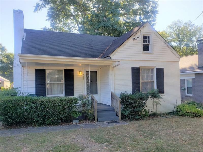 Property Photo:  726 S McDonough Street   30030 