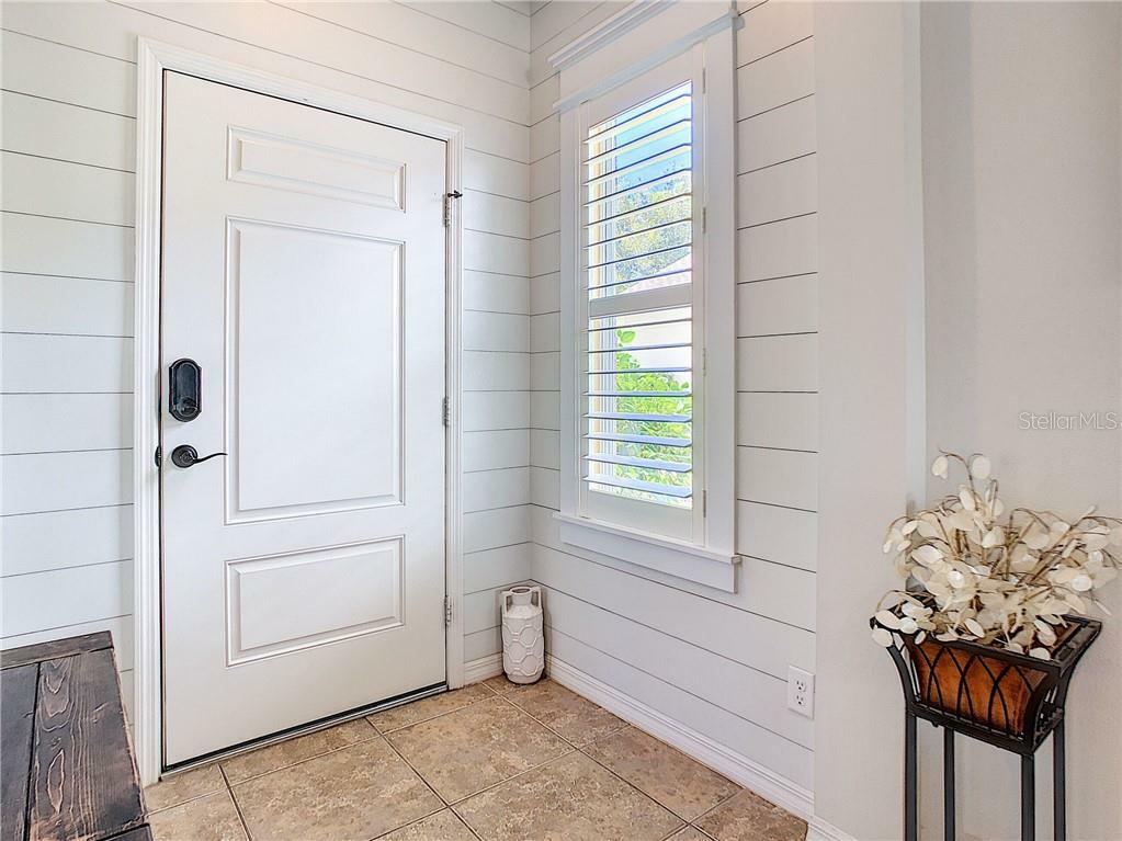 Property Photo: 4934 Newport News Circle FL 34211