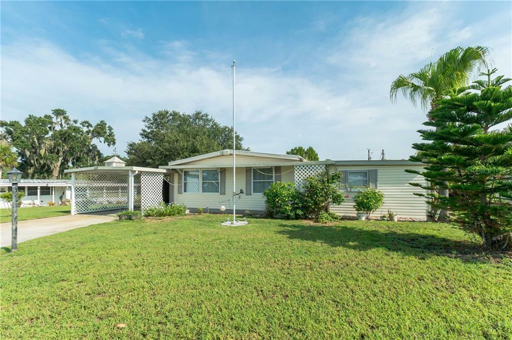 Property Photo:  11609 Hickory Lane  FL 32778 