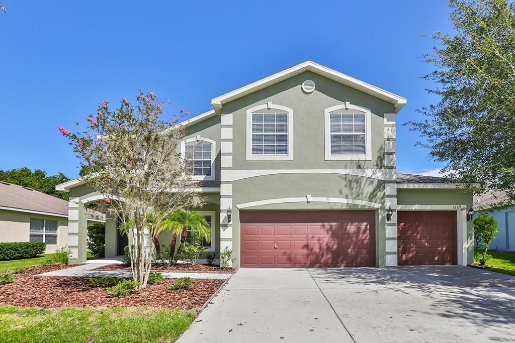 Property Photo:  16117 Bridgepark Drive  FL 33547 