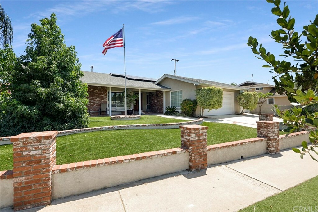 Property Photo:  5262 McComber Road  CA 90621 