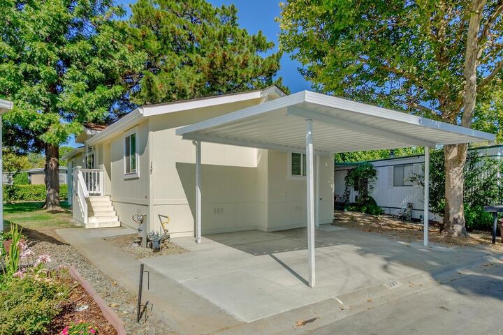 137 Inner Circle  Davis CA 95618 photo