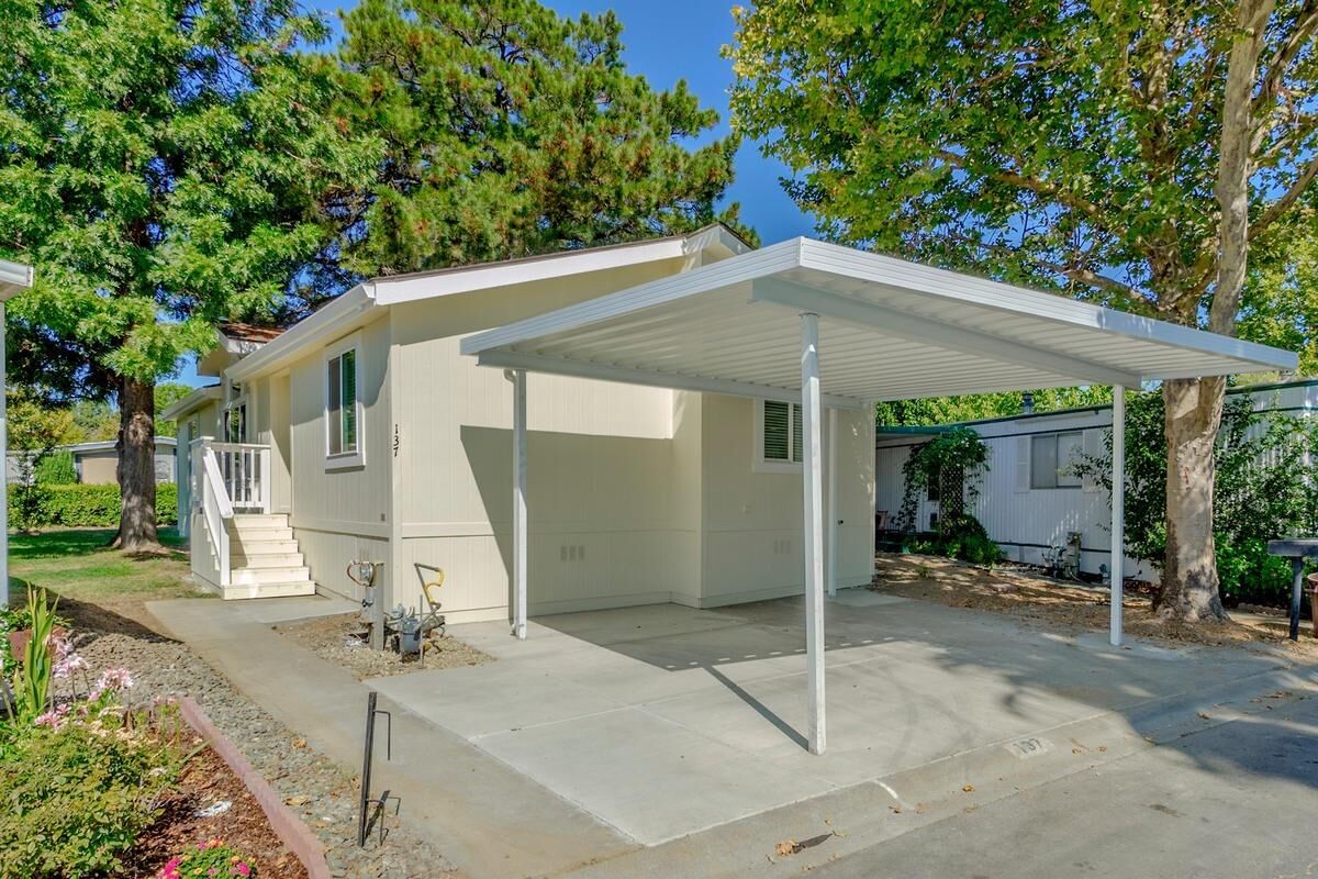 Property Photo: 137 Inner Circle CA 95618