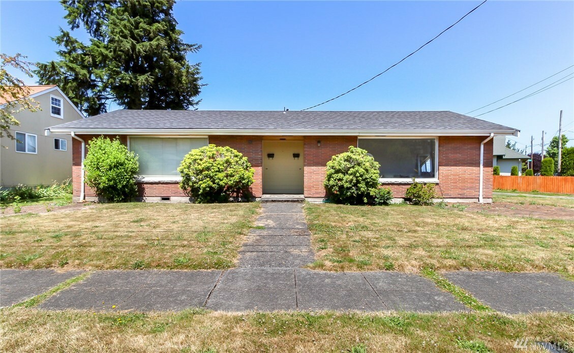 Property Photo: 2003 Neilson Ave WA 98022