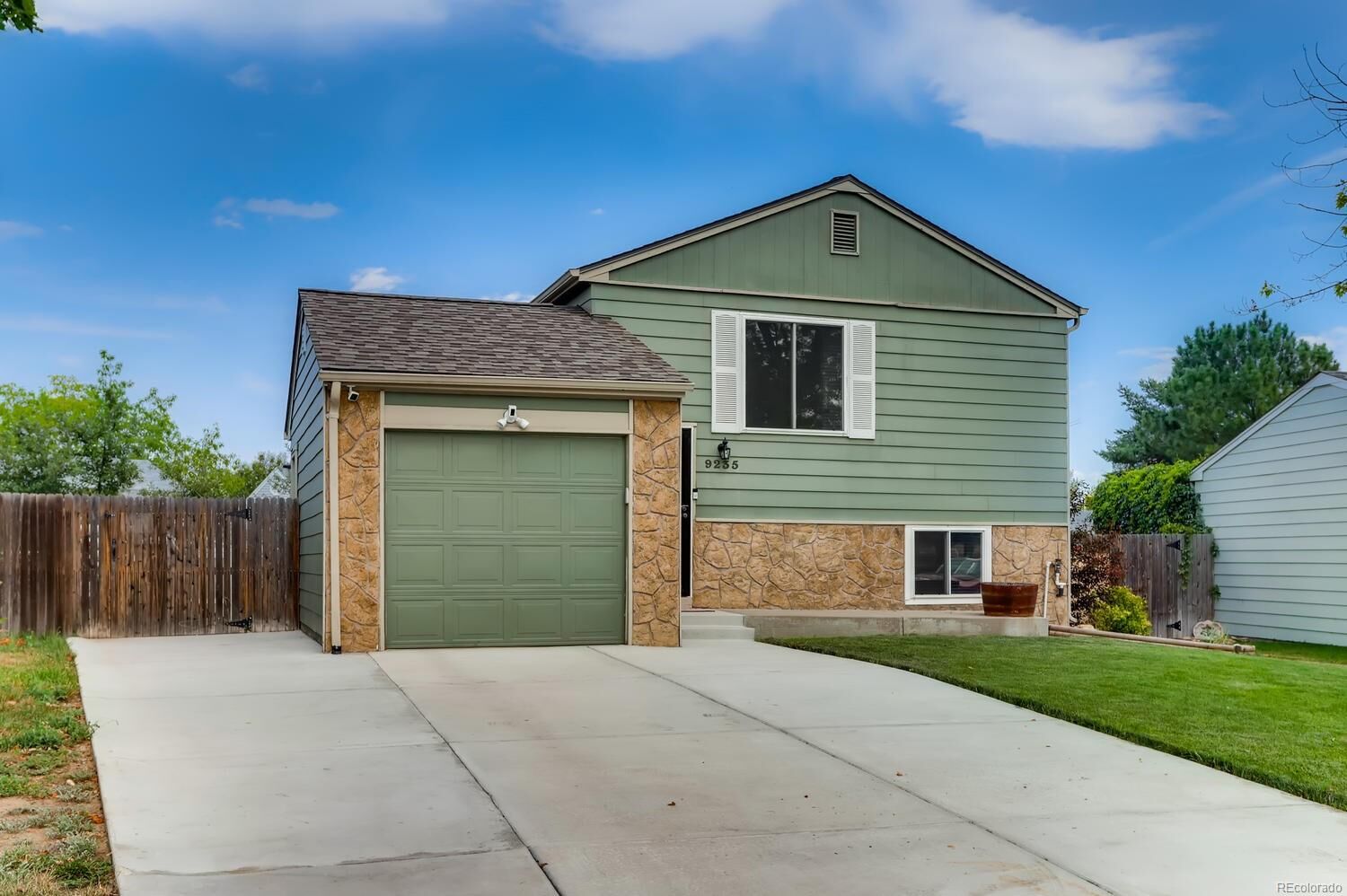 Property Photo:  9235 W 100th Circle  CO 80021 
