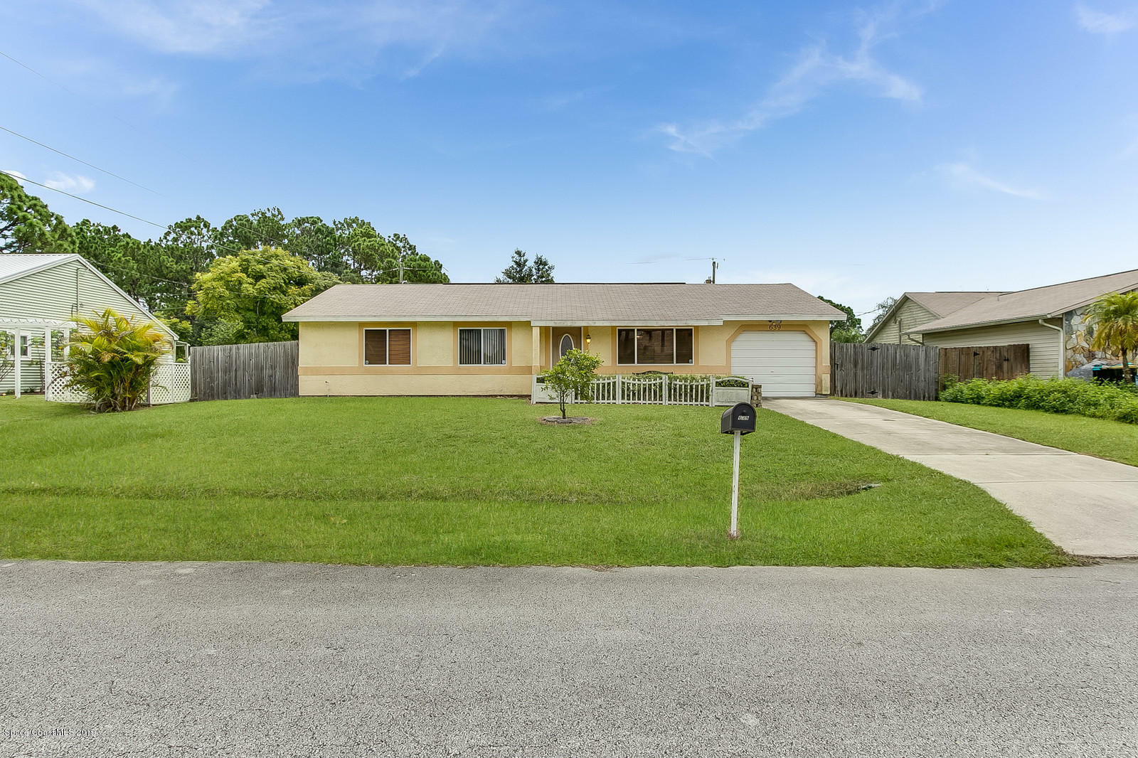 Property Photo:  639 Furth Road NW  FL 32907 