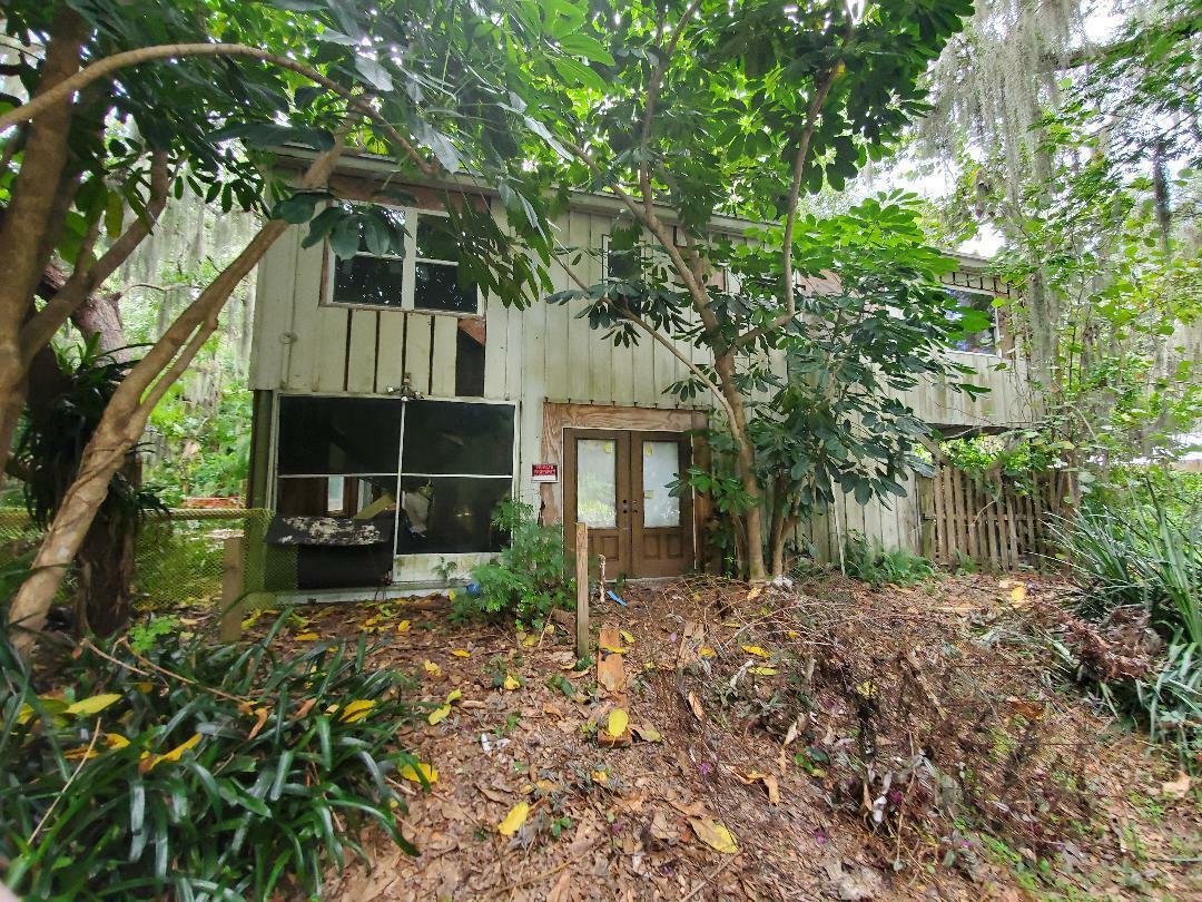 Property Photo:  4101 N Old Dixie Highway  FL 34946 