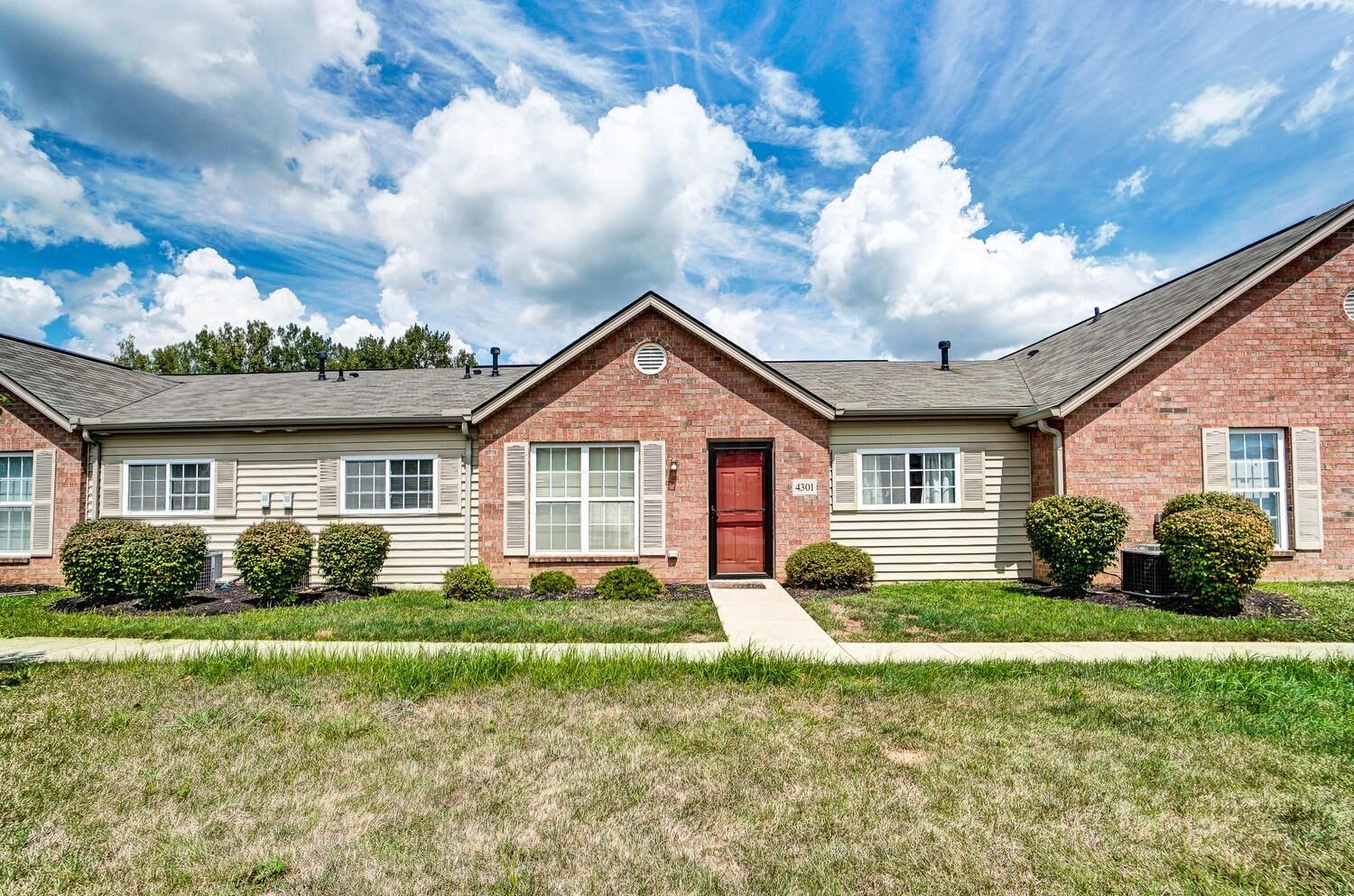 Property Photo:  4301 Cobbleton Grove Circle  OH 43110 