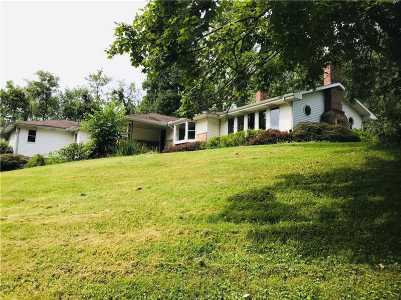 Property Photo:  121 Snyder Ln  PA 15012 