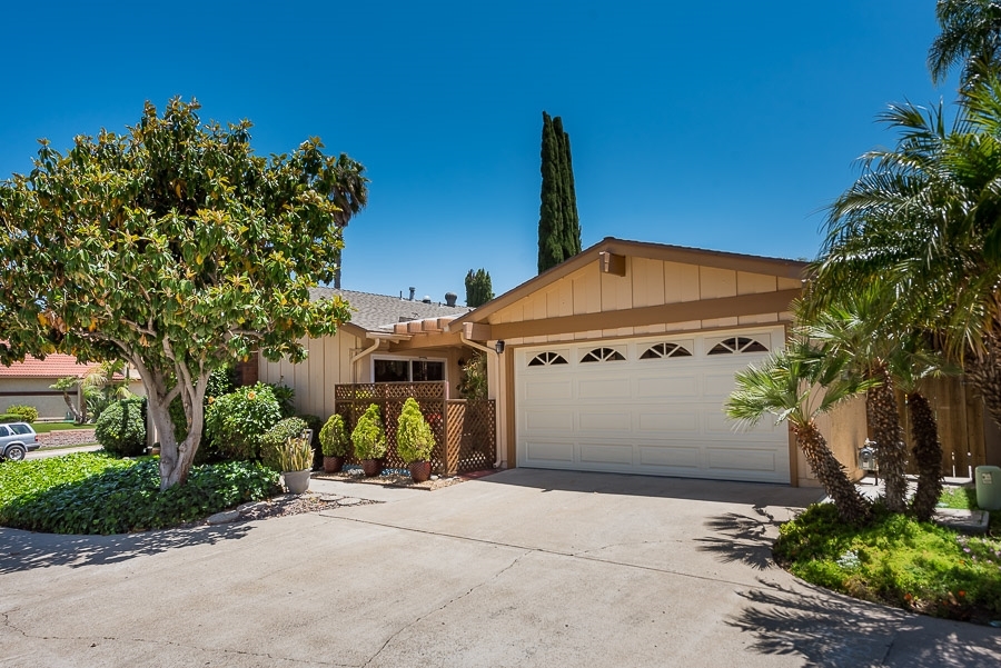 Property Photo:  10433 La Morada Drive  CA 92124 