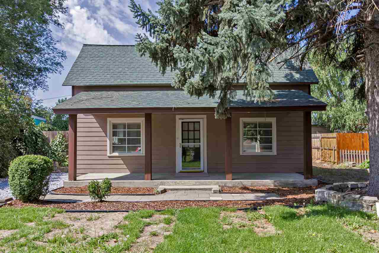 Property Photo:  4117 N Lincoln St  WA 99205 