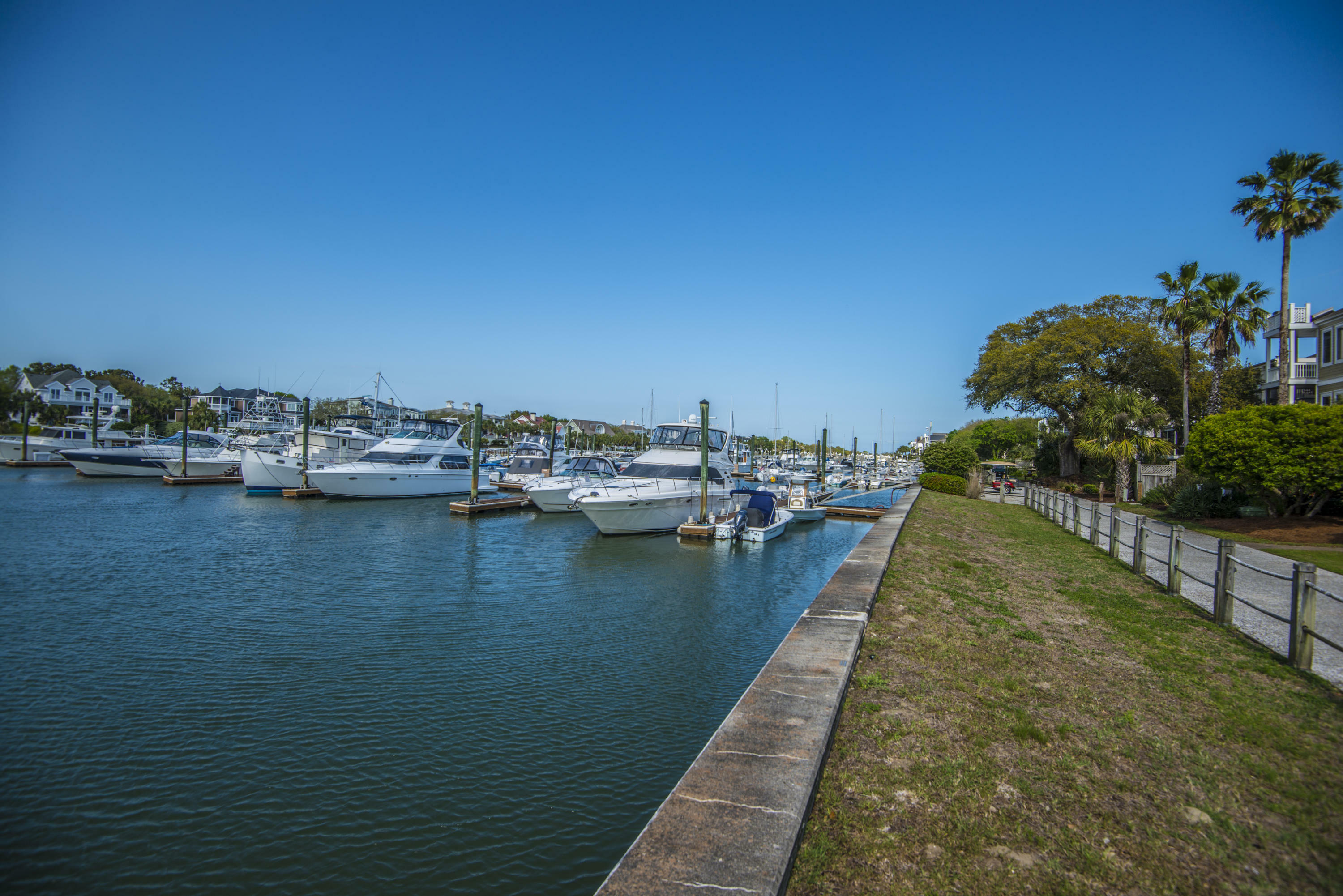 Property Photo: 40 41st Avenue E 6 SC 29451