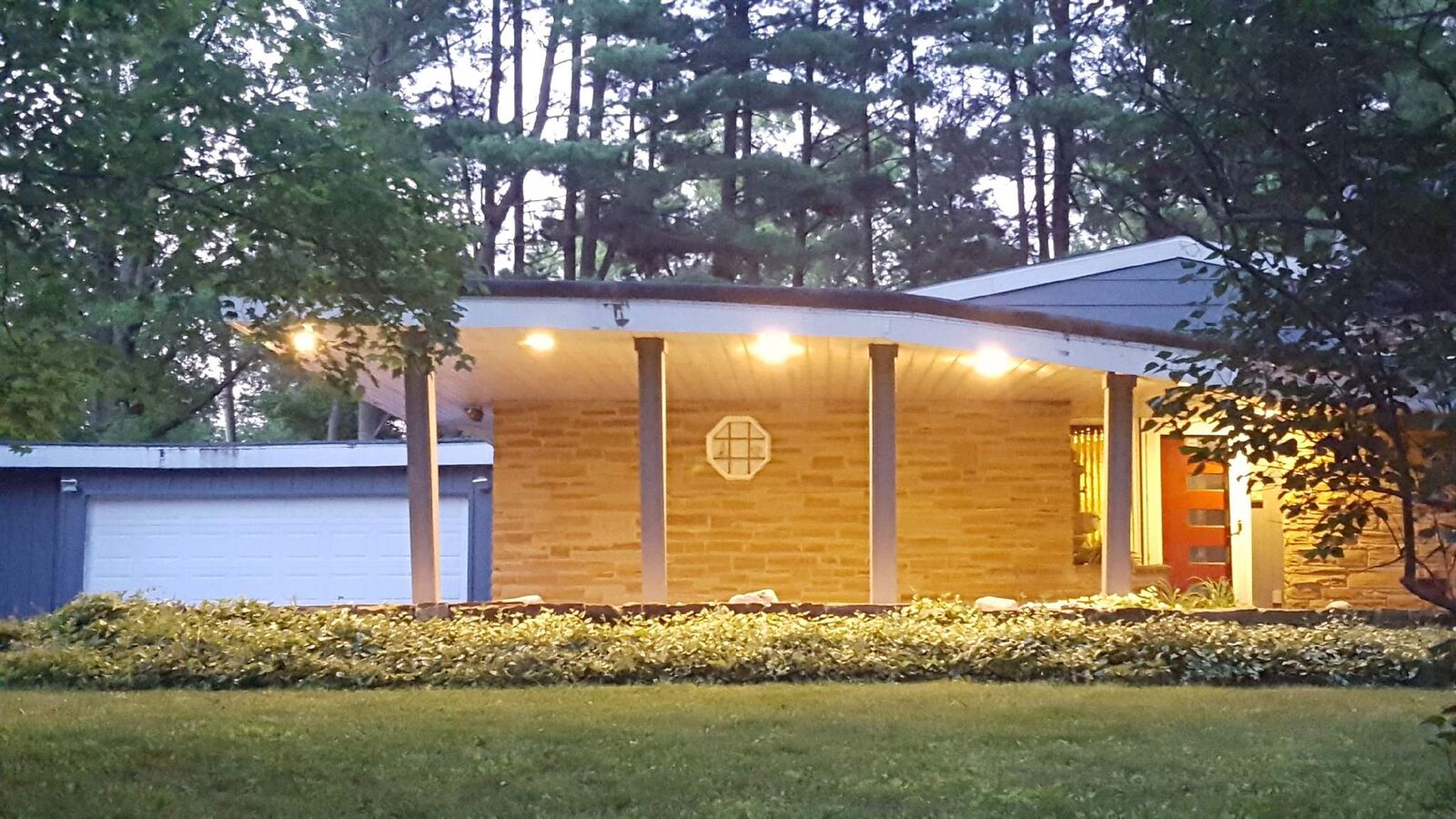 Property Photo:  201 E Gilbert Drive  IN 47408-1332 