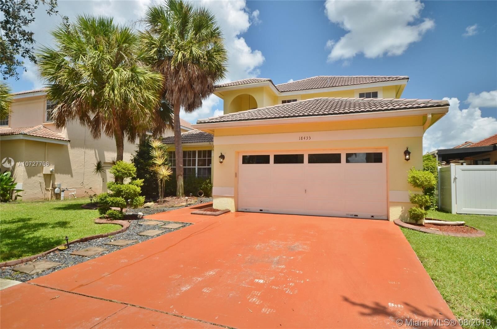 Property Photo: 18435 NW 12th St FL 33029