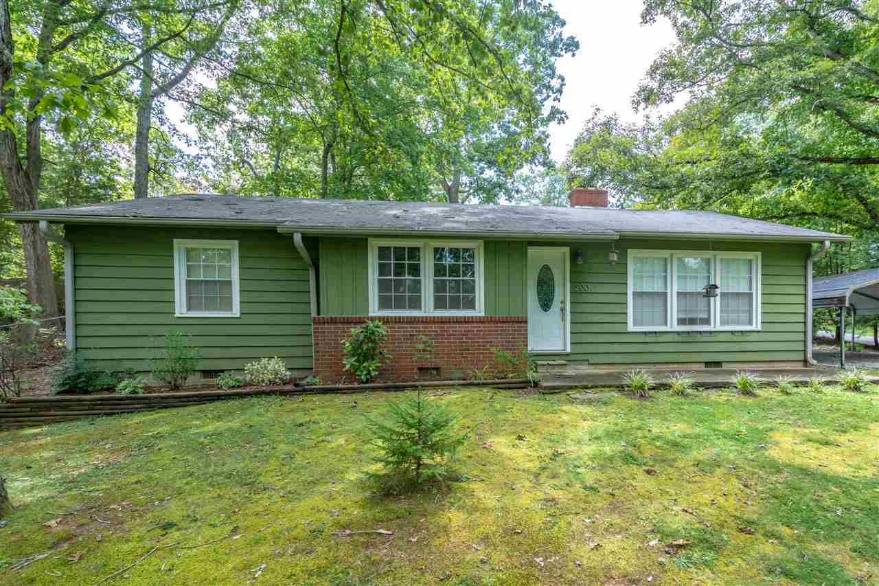 Property Photo: 200 Lakeview Drive SC 29356