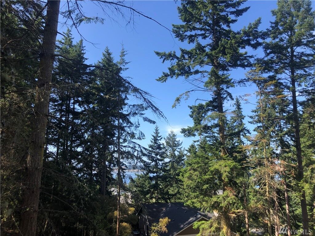 Property Photo: 9999 NE Pennington Lp WA 98239