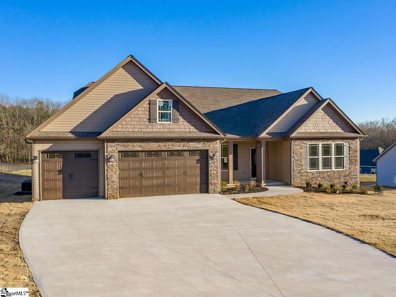 Property Photo:  636 Sloan Road  SC 29365 