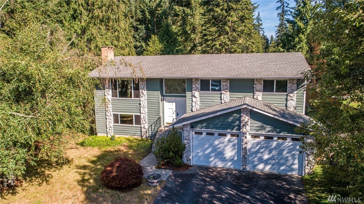 Property Photo: 329 176th Place SW WA 98012