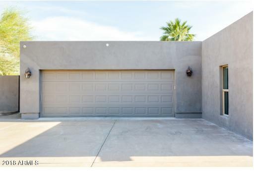 Property Photo: 4035 E Stanford Drive AZ 85018