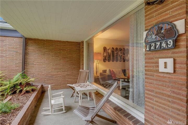 Property Photo: 12749 Palatine Ave N WA 98133