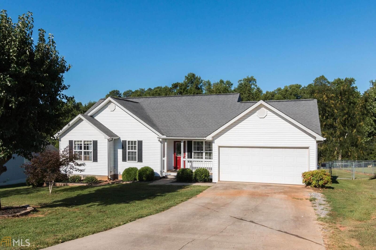 Property Photo:  116 Ash Wood Ln  GA 30528 