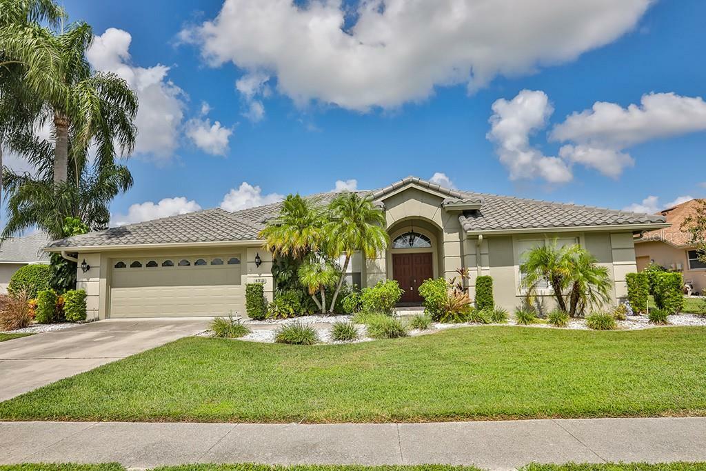 Property Photo:  4315 Presidential Avenue Circle E  FL 34203 