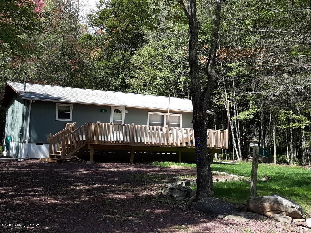 Property Photo: 147 Orono Drive PA 18347