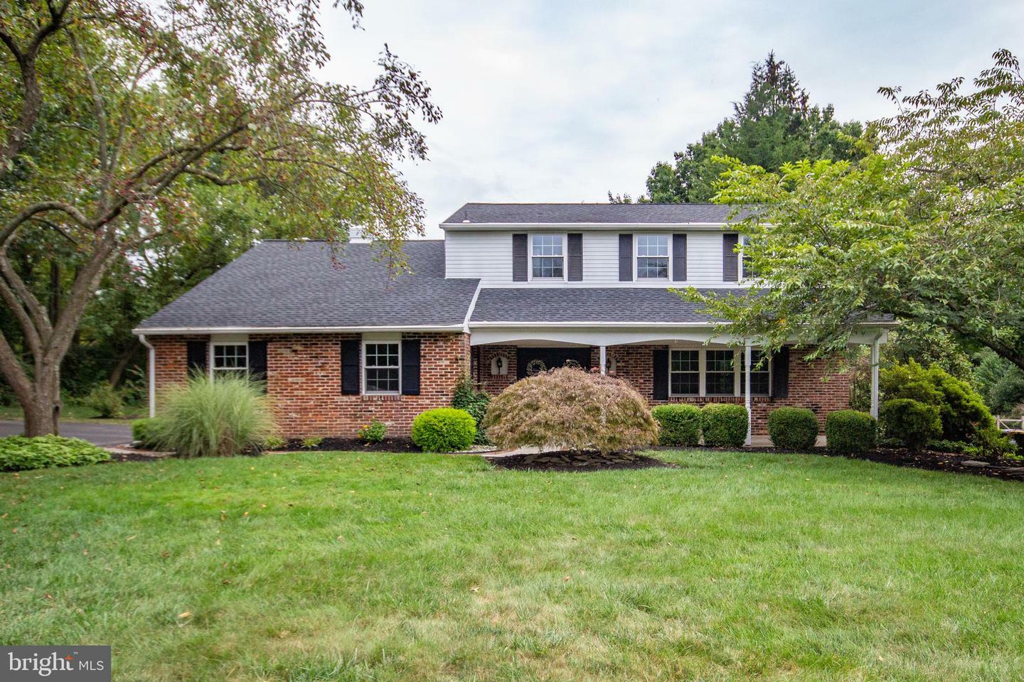 Property Photo: 115 Bridle Path Road PA 19446