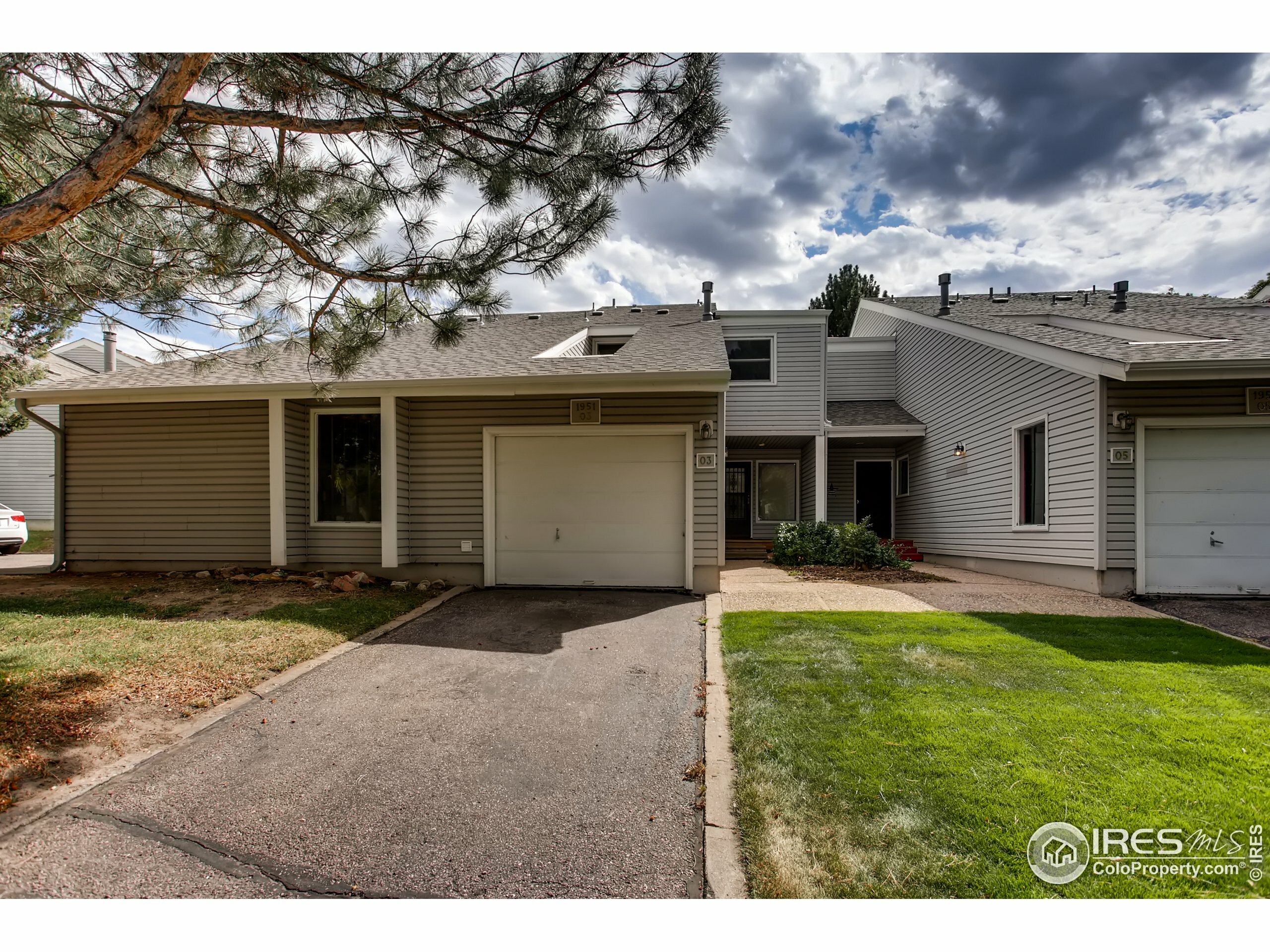 Property Photo: 1951 28th Ave 3 CO 80634