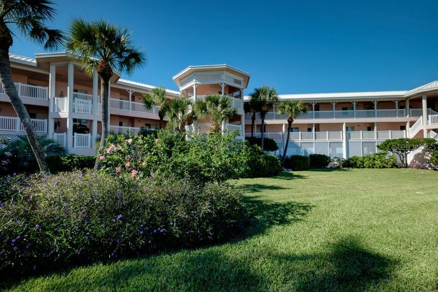 Property Photo: 2600 Gulf Drive N 25 FL 34217