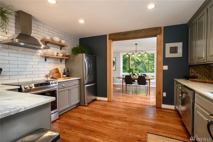 Property Photo: 10703 SW 134th Place WA 98070