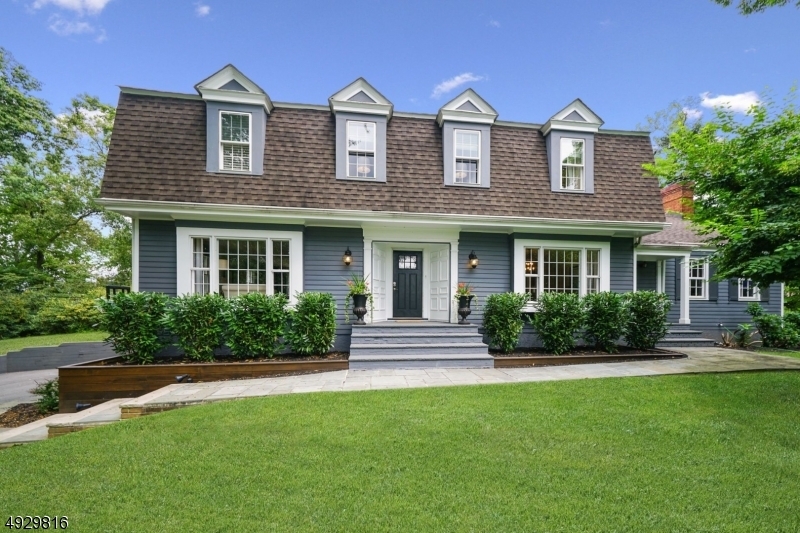 Property Photo:  30 Edgewood Rd  NJ 07901 