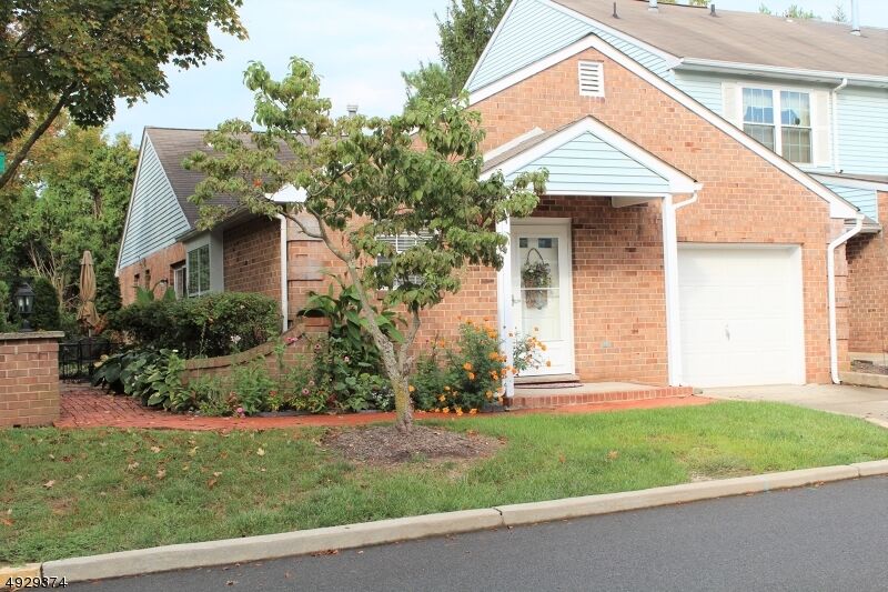 Property Photo: 1 Matthew Ct NJ 08833