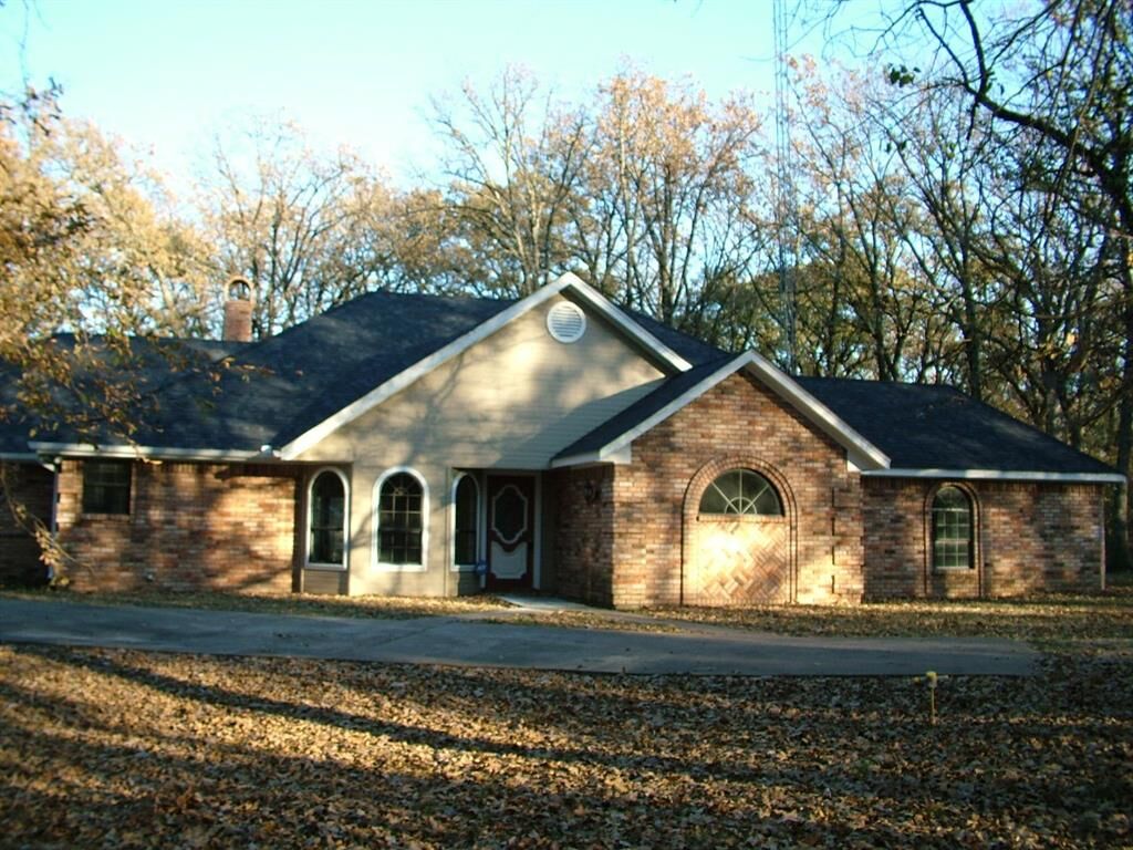 Property Photo: 2117 County Road 4312 TX 75422